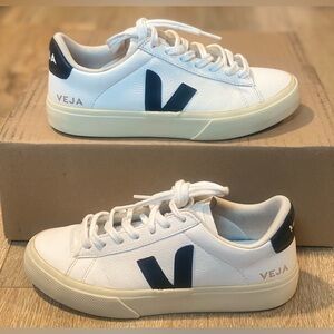 Veja Campo Leather Sneakers Women US 6 EUR 37 UK 4 MSRP $160 White Black